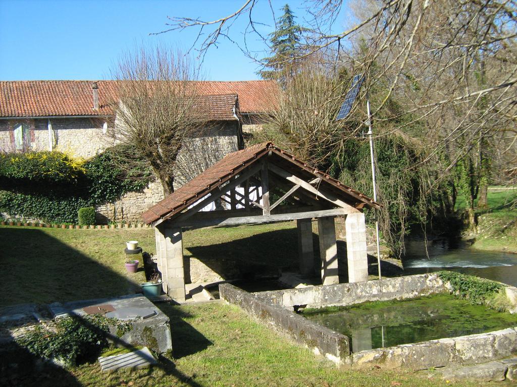 Chambres D'Hotes Au Pere Louis Labastide-du-Vert Exterior photo